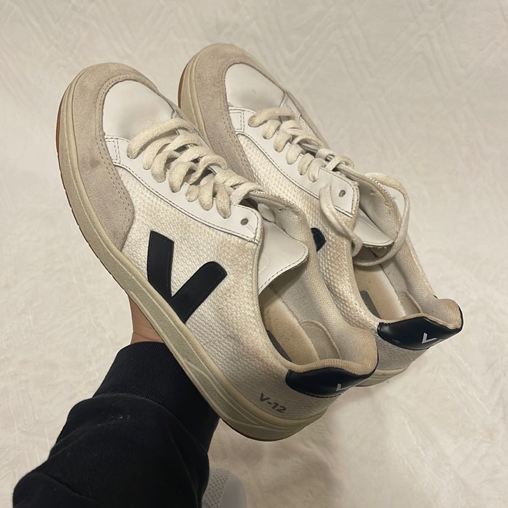 Womens Veja V-12 shoes